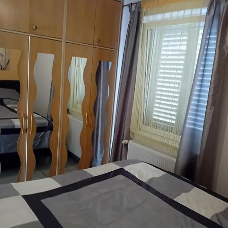 Appartamento Apatmani Peternel Vir Esterno foto