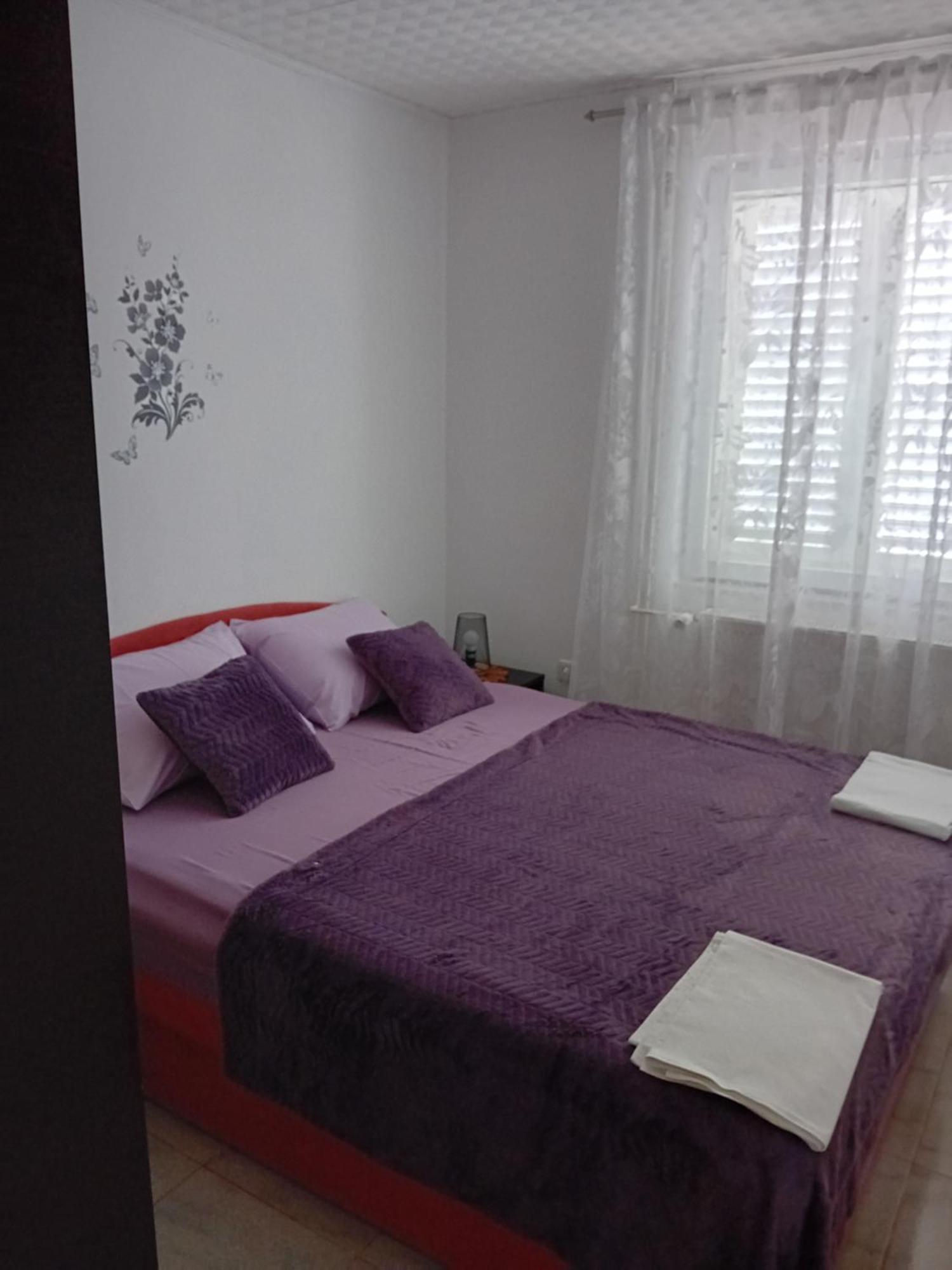 Appartamento Apatmani Peternel Vir Esterno foto