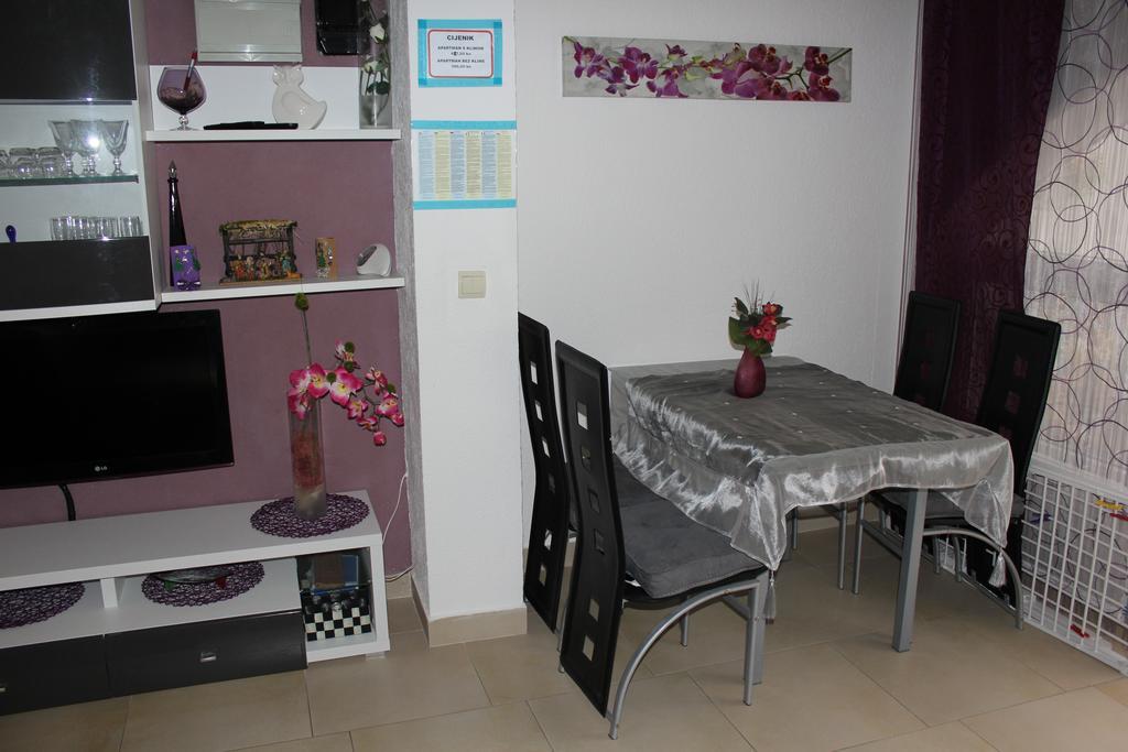 Appartamento Apatmani Peternel Vir Esterno foto