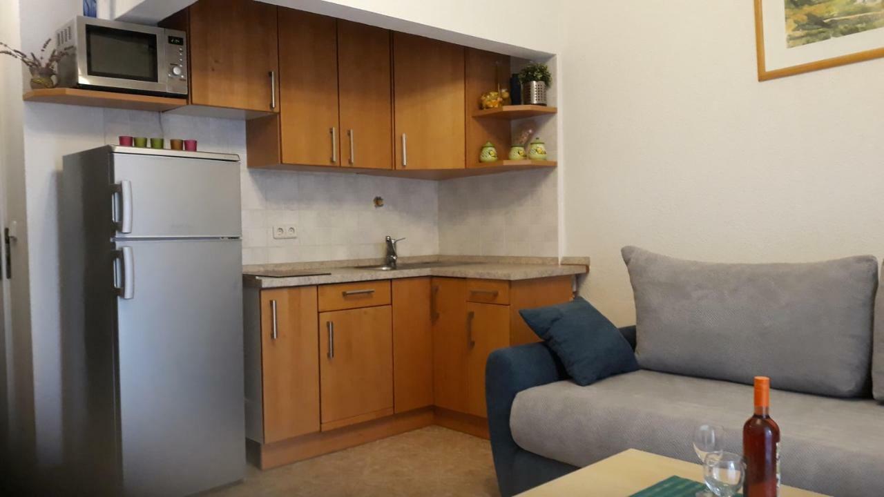 Appartamento Apatmani Peternel Vir Esterno foto